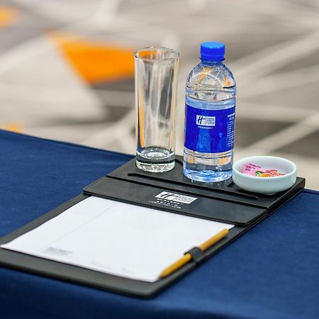 Holiday Inn Express Chengdu Tianfu Square By Ihg - Chunxi Road And Kuanzhai Alley Exteriör bild