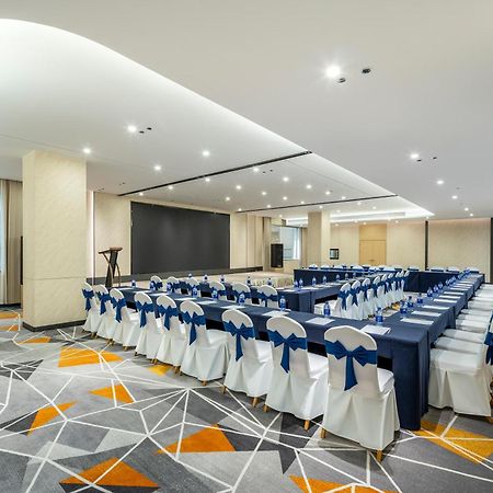 Holiday Inn Express Chengdu Tianfu Square By Ihg - Chunxi Road And Kuanzhai Alley Exteriör bild