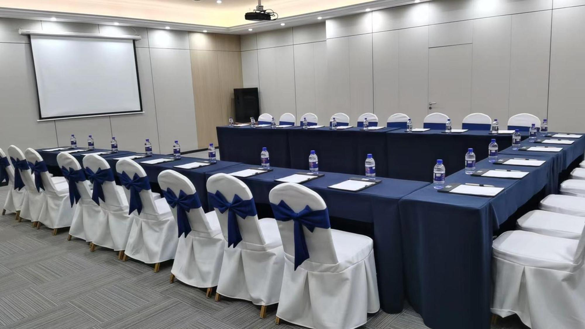 Holiday Inn Express Chengdu Tianfu Square By Ihg - Chunxi Road And Kuanzhai Alley Exteriör bild