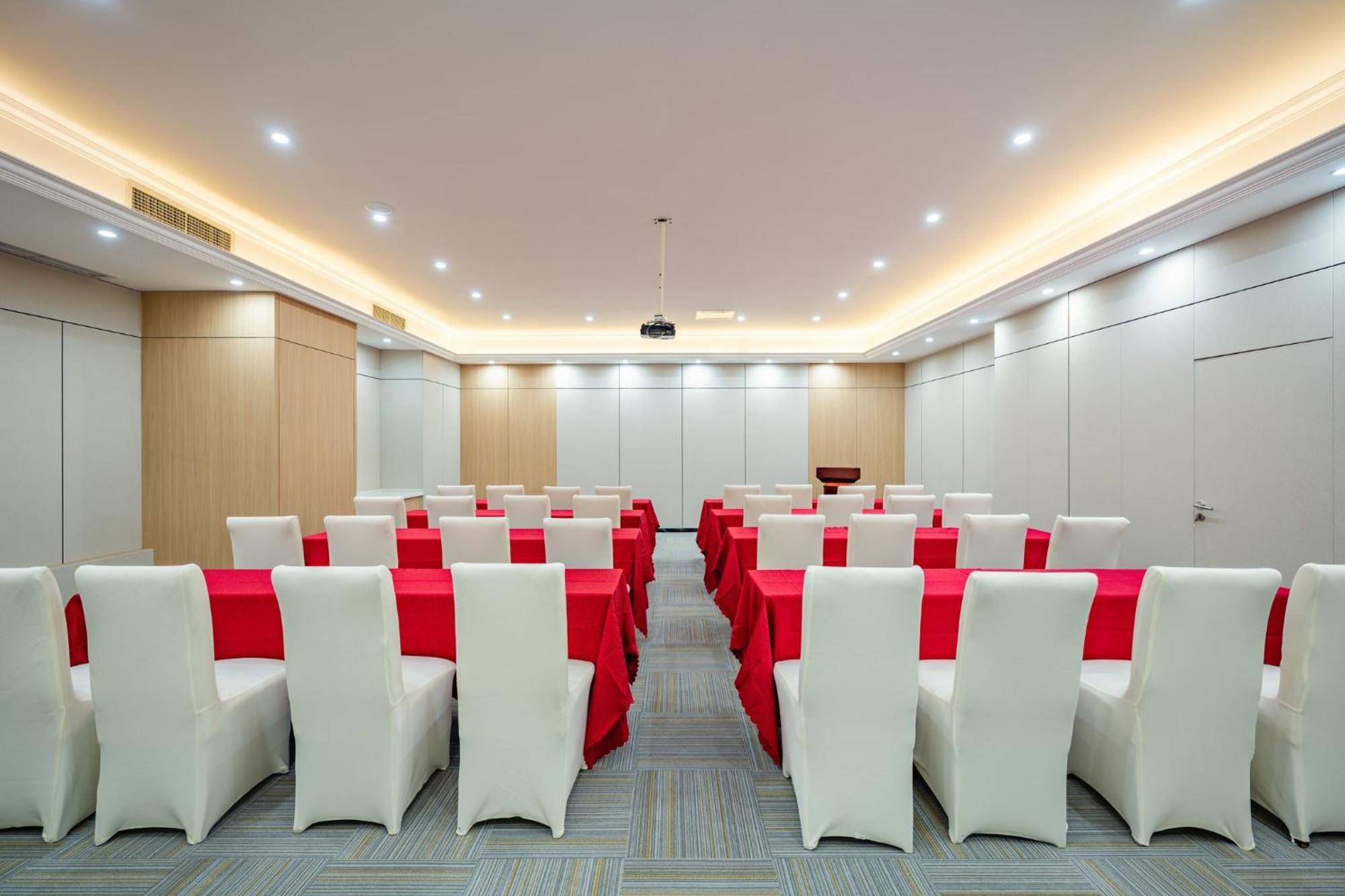 Holiday Inn Express Chengdu Tianfu Square By Ihg - Chunxi Road And Kuanzhai Alley Exteriör bild