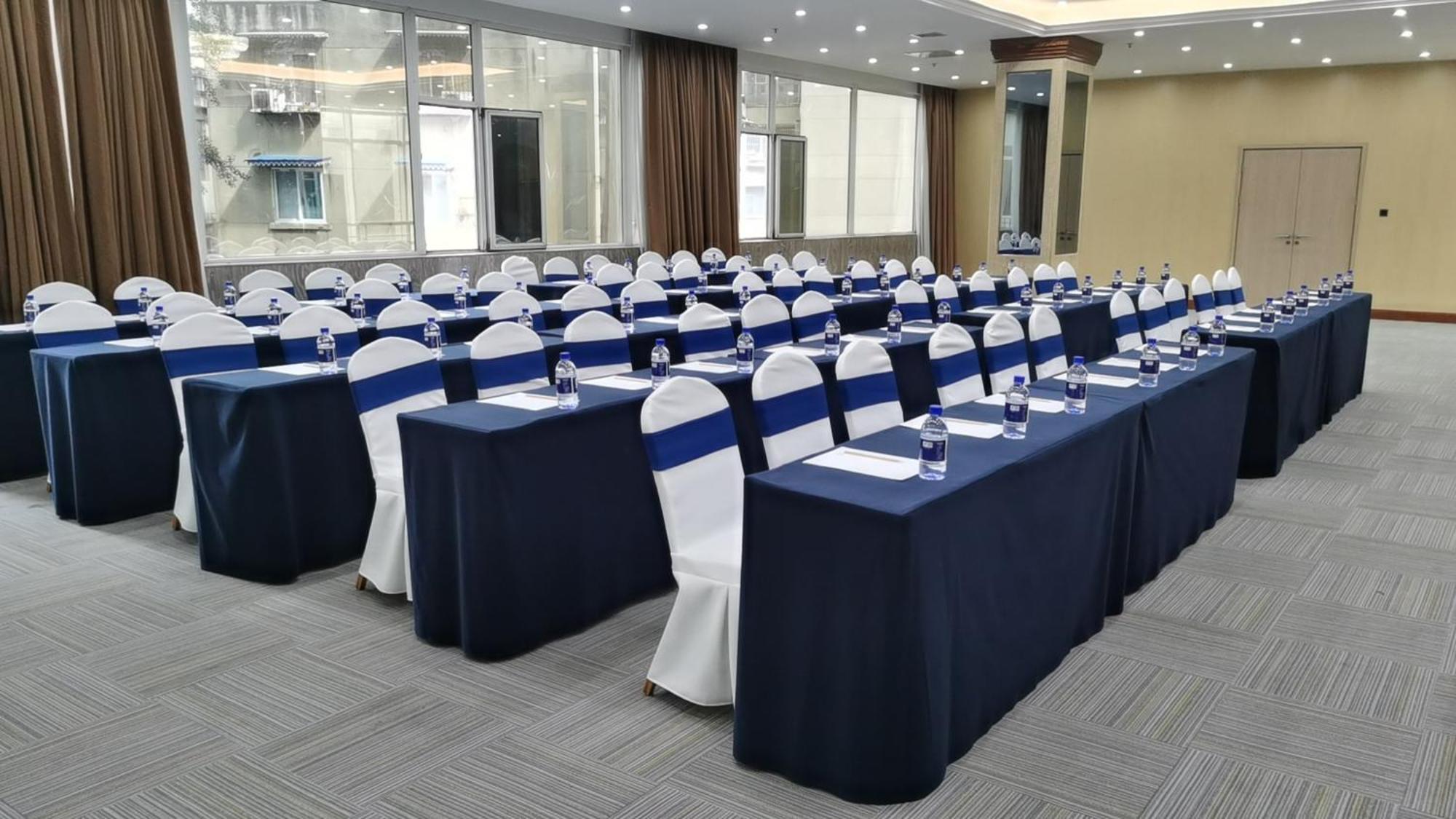 Holiday Inn Express Chengdu Tianfu Square By Ihg - Chunxi Road And Kuanzhai Alley Exteriör bild